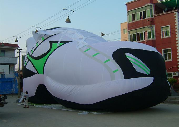 Modèle gonflable de grande décoration vive de requin pour la publicité et la décoration