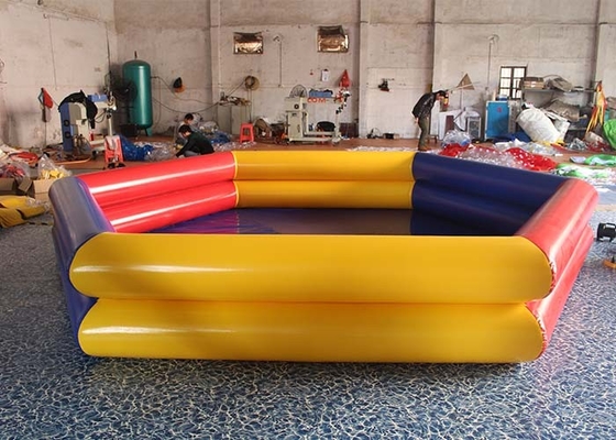 Chine Grande piscine d'eau gonflable rectangulaire portative jaune/rouge de PVC pour extérieur/d'intérieur fournisseur