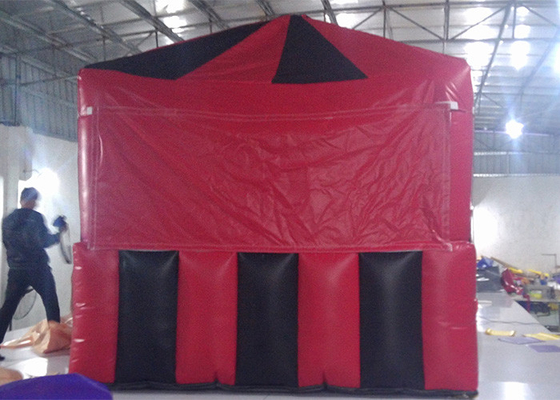 Chine Petit le cube rouge/noir a formé la tente gonflable d&#039;air bâche pour de épouser ou d&#039;exposition PVC usine