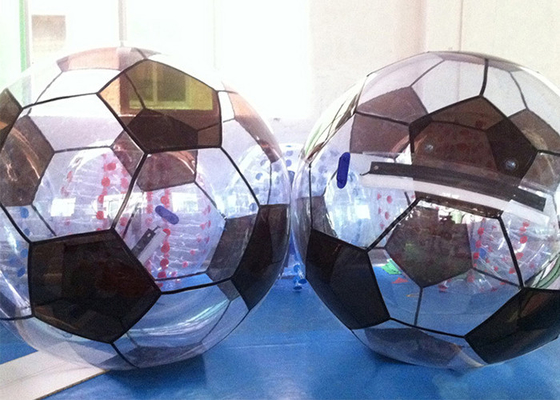 Chine Boule de marche de l&#039;eau gonflable colorée de forme du football pour des locations distributeur