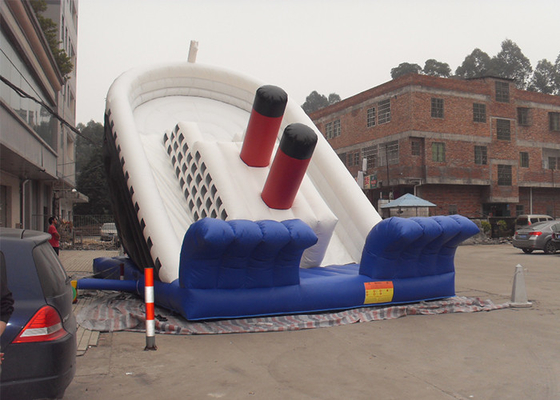 Chine Grande glissière gonflable commerciale titanique d'utilisation extérieure pour des adultes et des enfants fournisseur